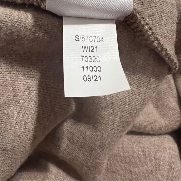 Lou & Grey NWT New Brushed Up Turtleneck Oversized Pocket Top Small - Picture 9 of 10